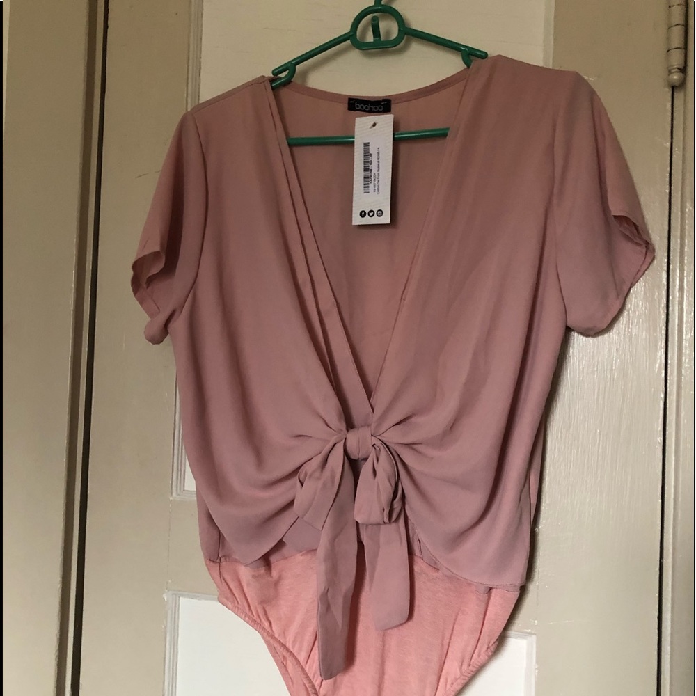NWT !  BooHoo bodysuit top